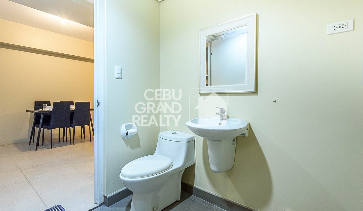 SRBAR15 Inviting Modern Condo with Cozy Living Area in Avida Riala Tower 1 - Cebu Grand Realty (8)