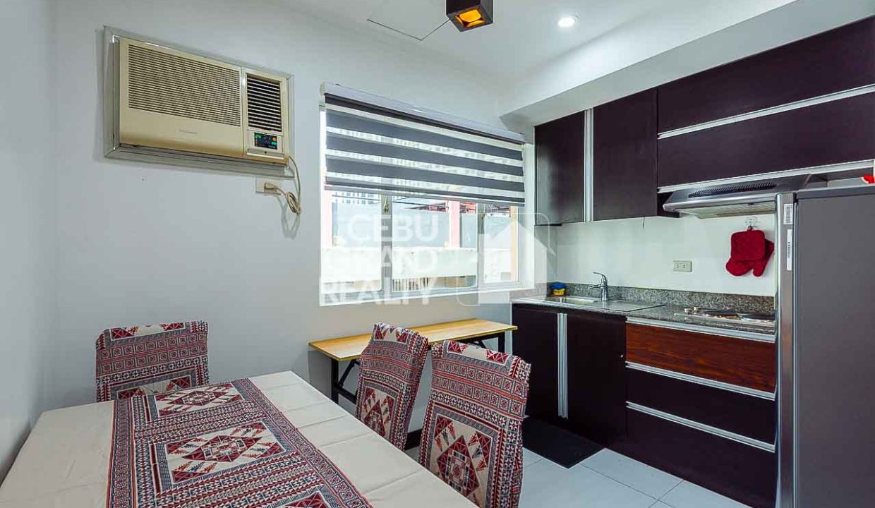 SRBRL1 Stylish Fully Furnished Studio in Robinland Condominium - Cebu Grand Realty (4)