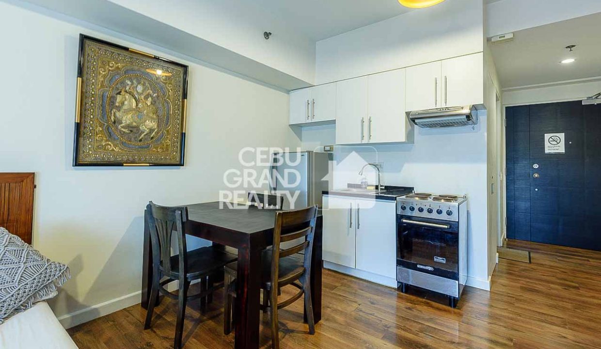 SRBSP7 Luxury Condo with Stunning Views and Contemporary Design in Sedona Parc - Cebu Grand Realty (5)