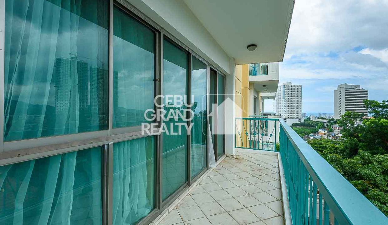 RCCL34 Elegant Condo with Spacious Living and Dining Area in Citylights Gardens - Cebu Grand Realty (12)