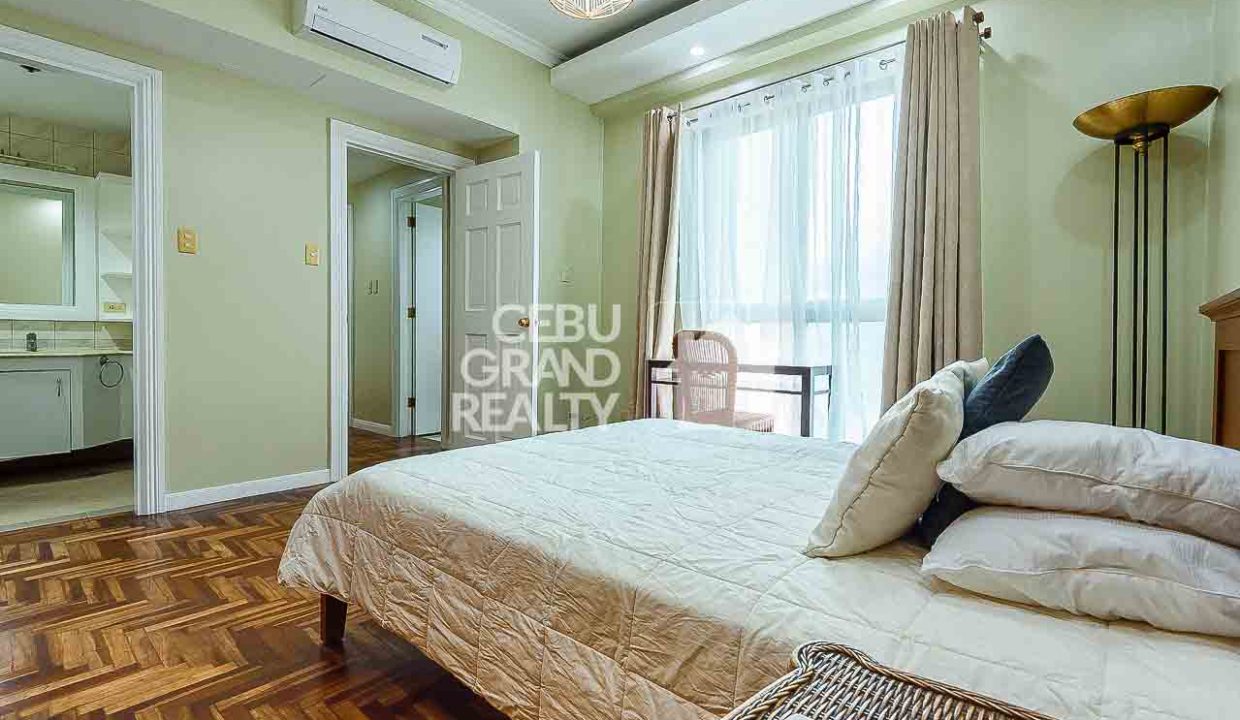 RCCL34 Elegant Condo with Spacious Living and Dining Area in Citylights Gardens - Cebu Grand Realty (8)