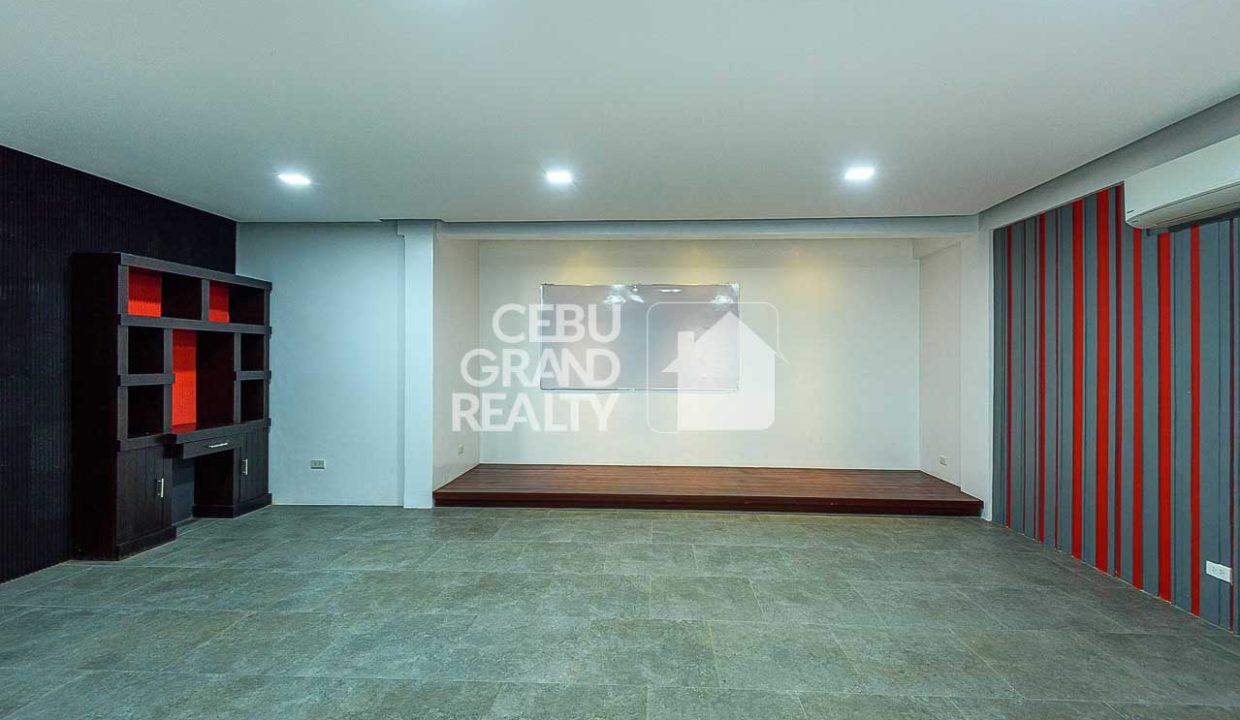 RCPAL2 Modern 68 SqM Professional Office Space near Ayala - Cebu Grand Realty (8)