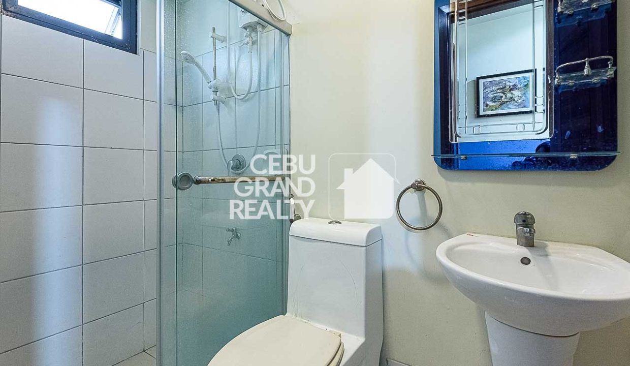 SRBHO4 Cozy Condo with Master En-Suite and Spacious Living Area in Cebu City - Cebu Grand Realty (13)