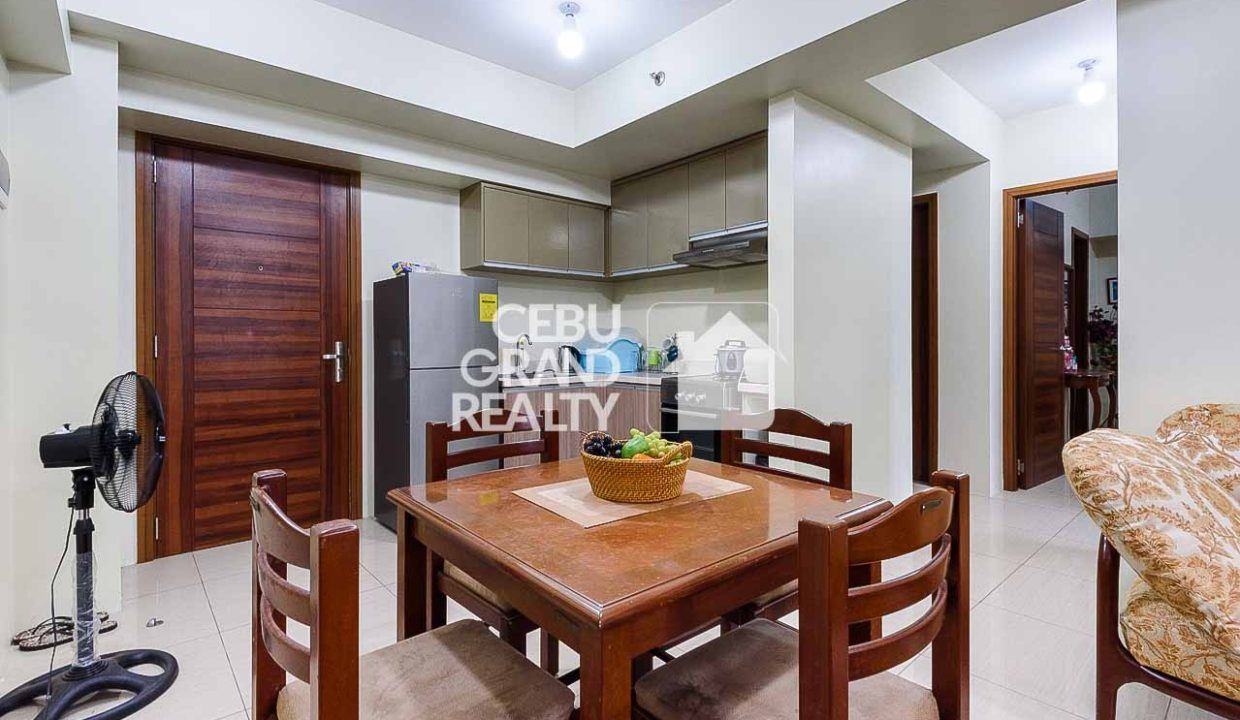 SRBHO4 Cozy Condo with Master En-Suite and Spacious Living Area in Cebu City - Cebu Grand Realty (5)