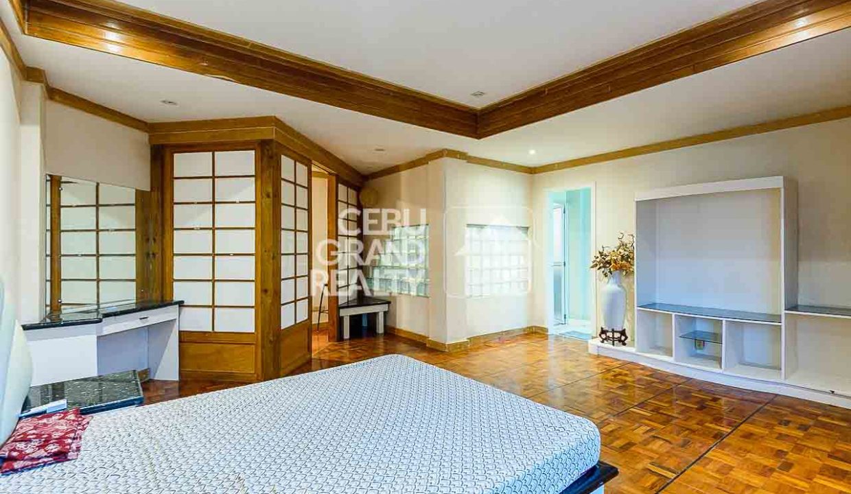 SRBML100 Exquisite Family House in with Timeless Design in Maria Luisa Estate Park - Cebu Grand Realty (13)