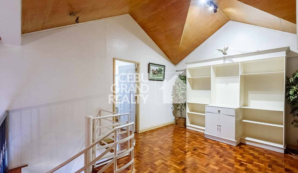 SRBML100 Exquisite Family House in with Timeless Design in Maria Luisa Estate Park - Cebu Grand Realty (17)