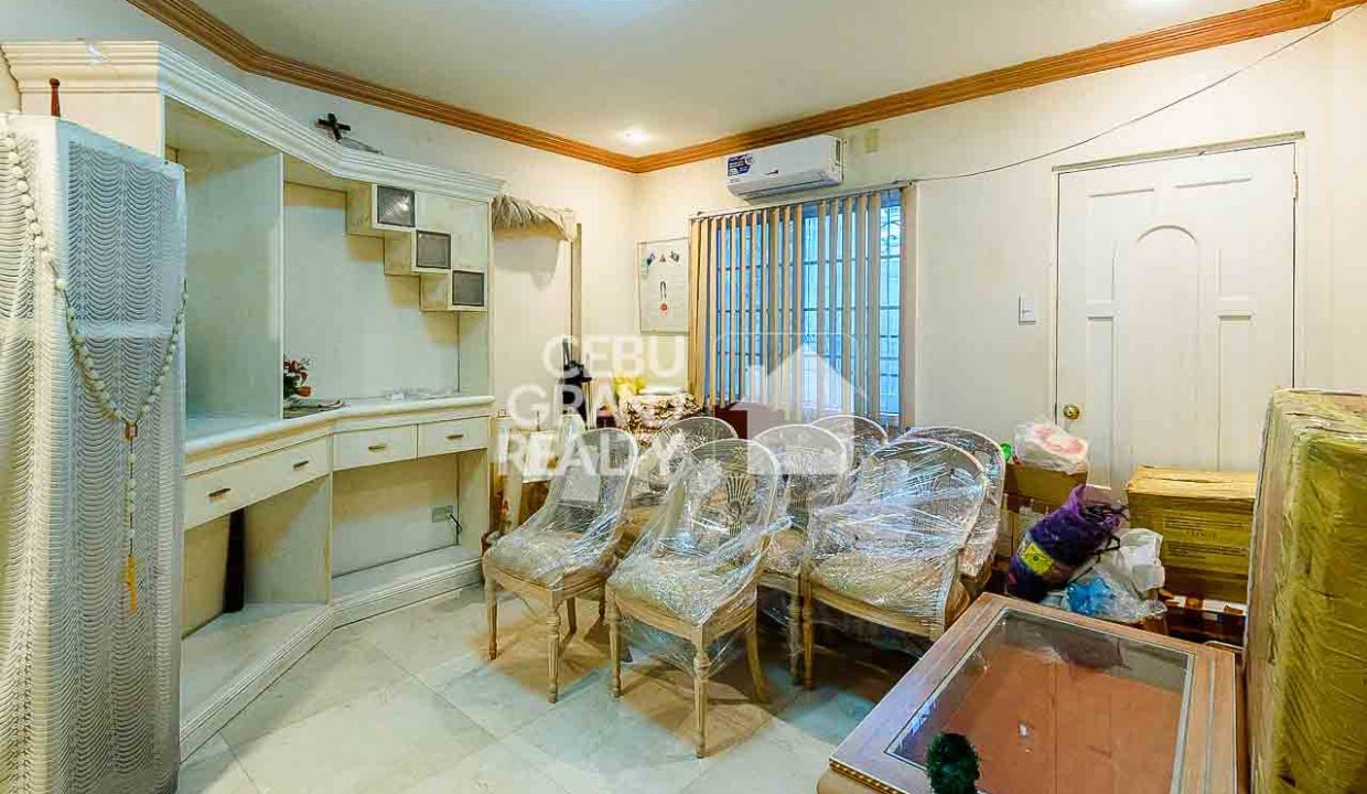 SRBML100 Exquisite Family House in with Timeless Design in Maria Luisa Estate Park - Cebu Grand Realty (6)