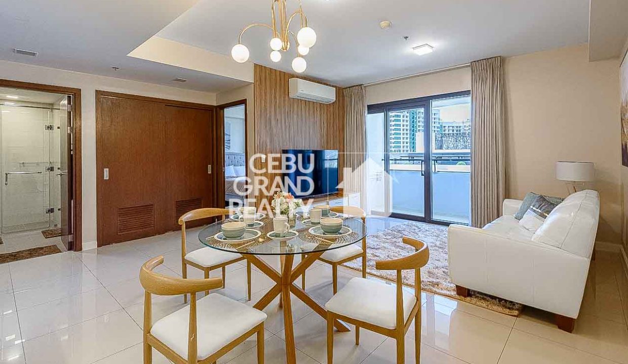 RCALC34 Luxury High-Rise Condo with Stunning City Skyline View in The Alcoves - Cebu Grand Realty (1)