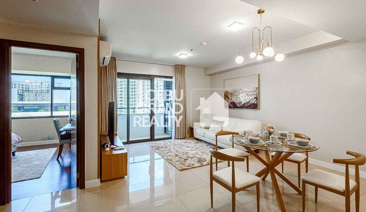 RCALC34 Luxury High-Rise Condo with Stunning City Skyline View in The Alcoves - Cebu Grand Realty (2)