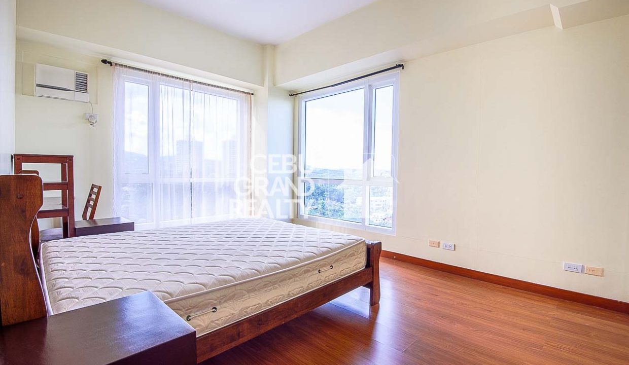 RCMP19 Refined Condo with Bespoke Kitchen and City Views In Marco Polo Residences - Cebu Grand Realty (10)