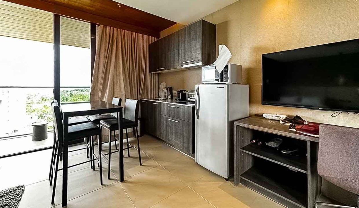 RCTRF3 Luxurious Studio with Panoramic Ocean Views in The Reef Island Resort - Cebu Grand Realty (4)