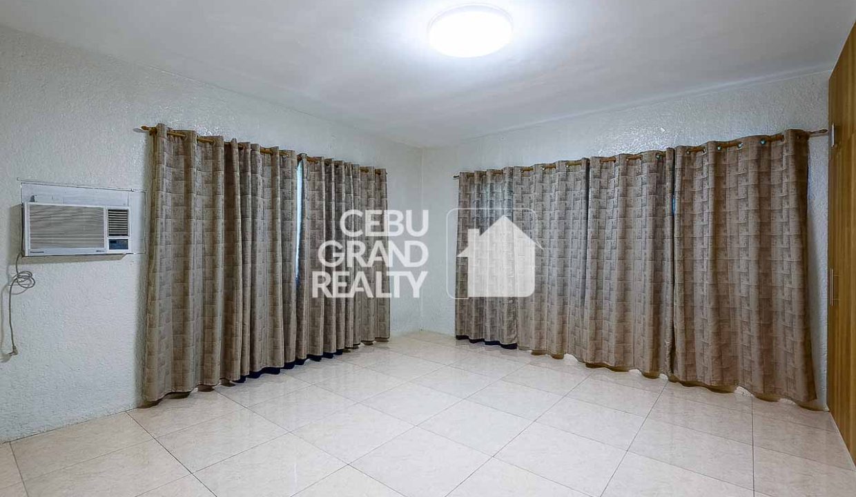 RHALP1 Sleek Residential Home with Secure Spacious Driveway Parking in Lahug - Cebu Grand Realty (11)