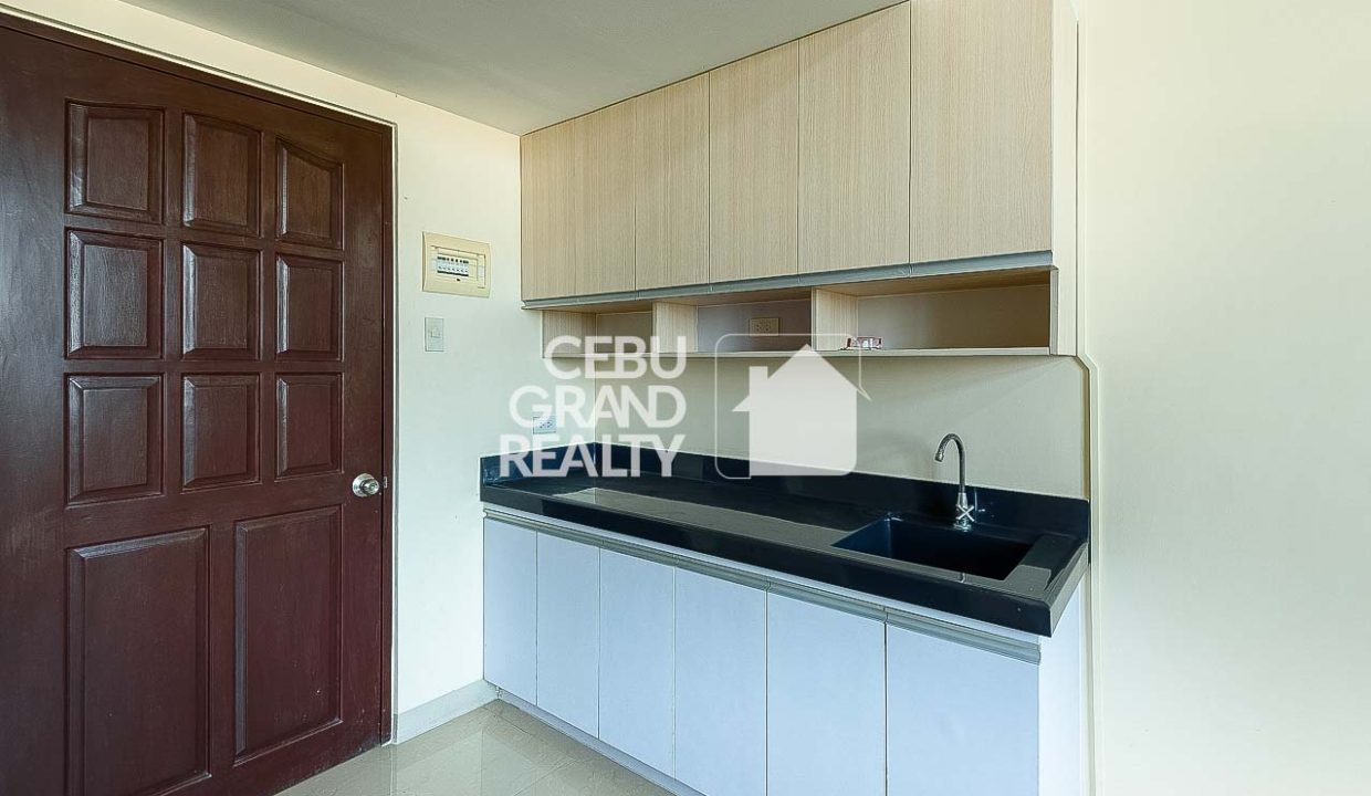 SRBEN3 - Spacious Loft Condo with Stunning City Views in Mandaue - Cebu Grand Realty 4