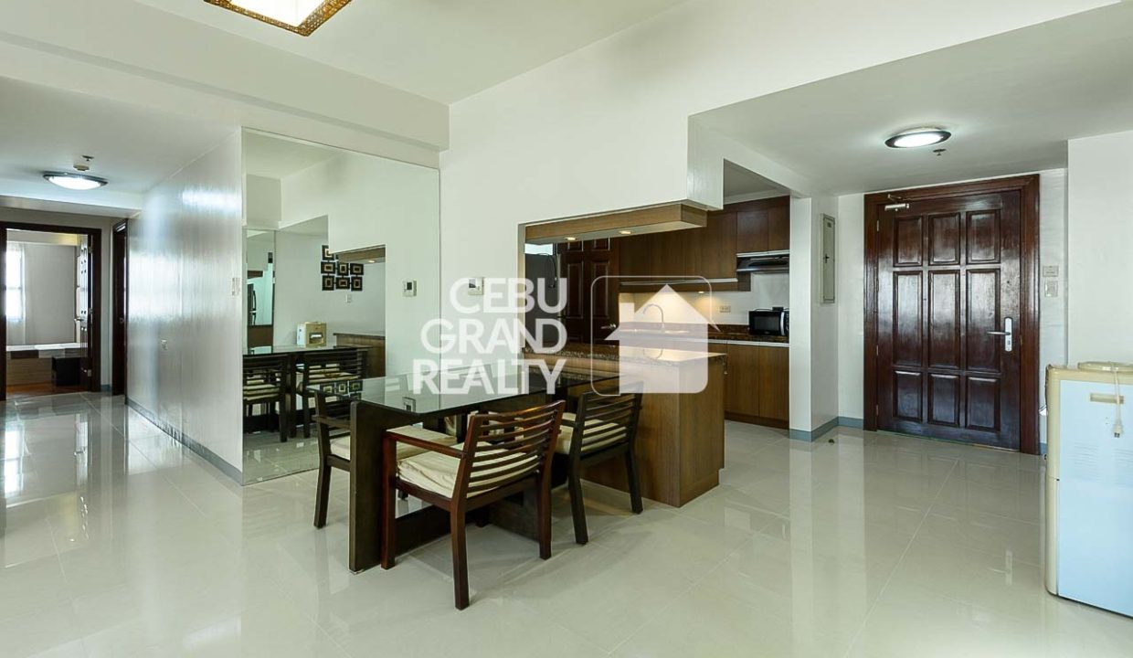 RCAV36 Cozy Condo with Open-Plan Living and Dining in Avalon Condominium - Cebu Grand Realty (6)