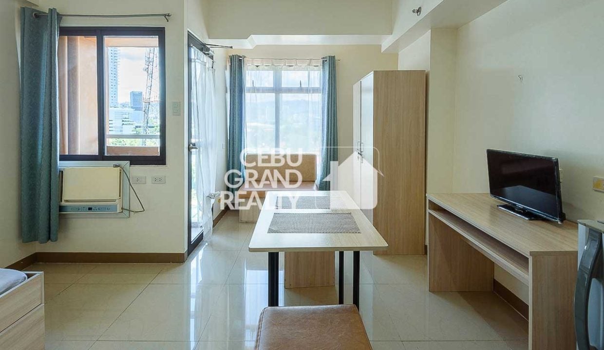 RCMGF7 Affordable Studio for Rent Near IT Park in Mabolo Garden Flats - Cebu Grand Realty 1