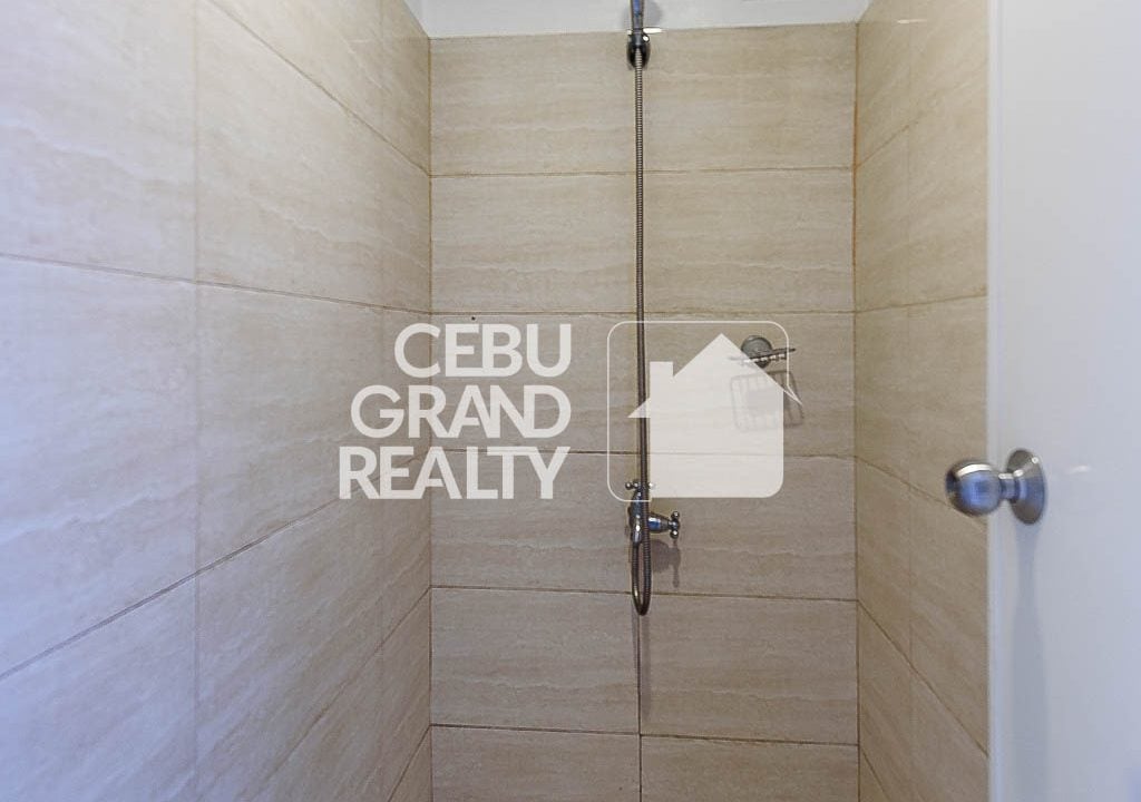 RCMGF7 Affordable Studio for Rent Near IT Park in Mabolo Garden Flats - Cebu Grand Realty 9