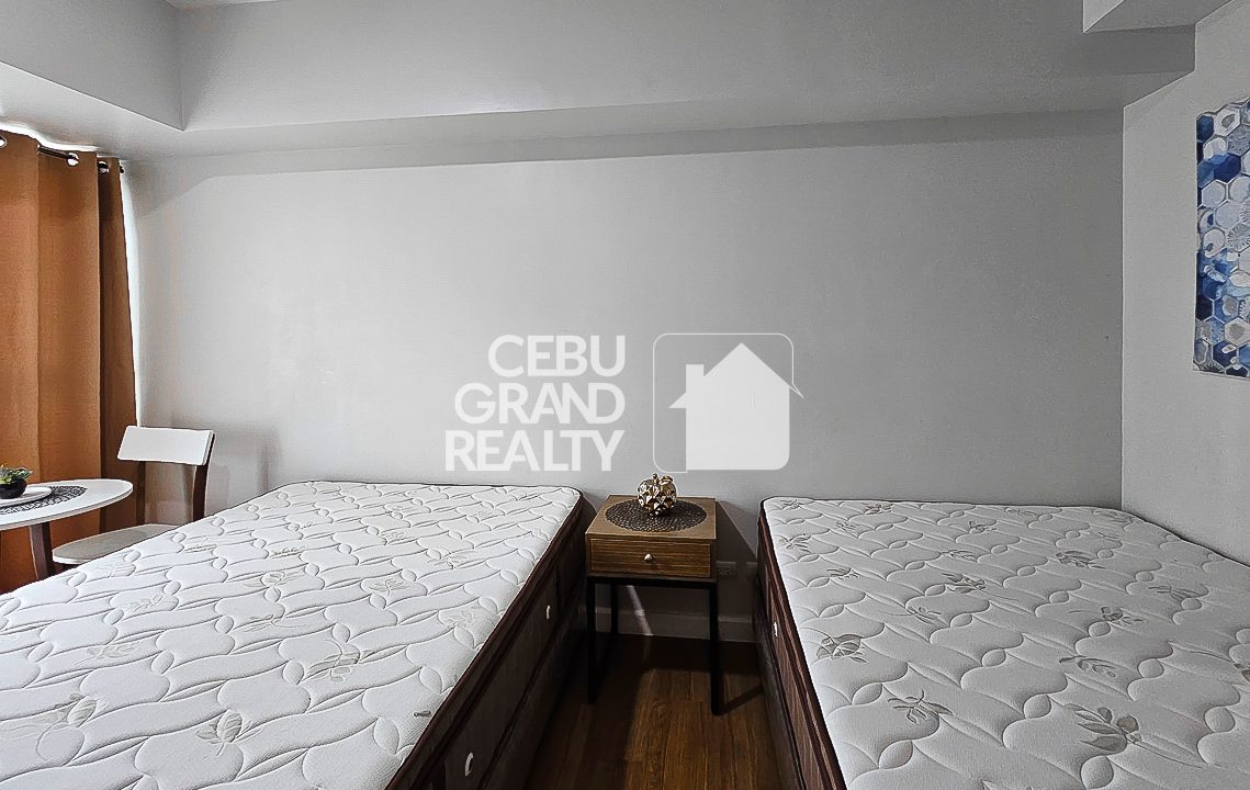 RCS61 Compact and Cozy Apartment in Solinea - Cebu Grand Realty 3