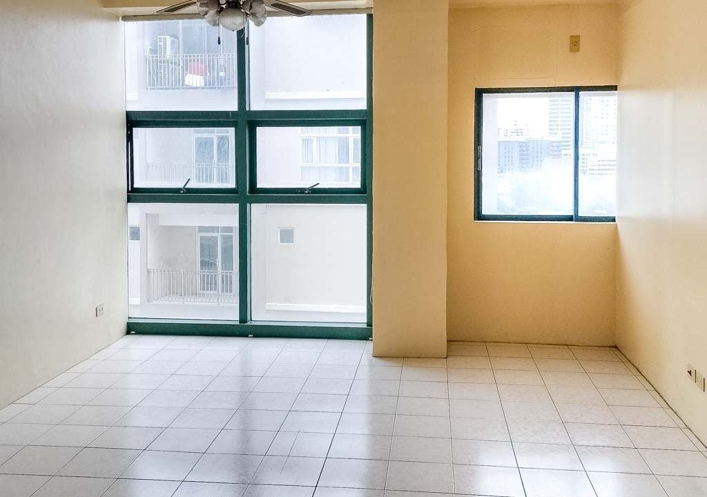 SRBEAT5 Affordable 1 Bedroom Condo with City Views for Sale in Mabolo - Cebu Grand Realty 1