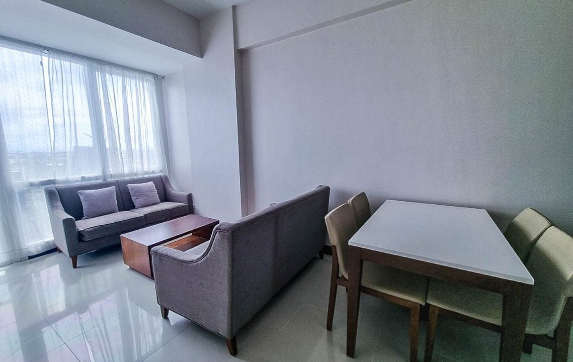 SRBOP1 Bright 1 Bedroom Condo with Scenic Balcony in Mactan Newtown - Cebu Grand Realty 2