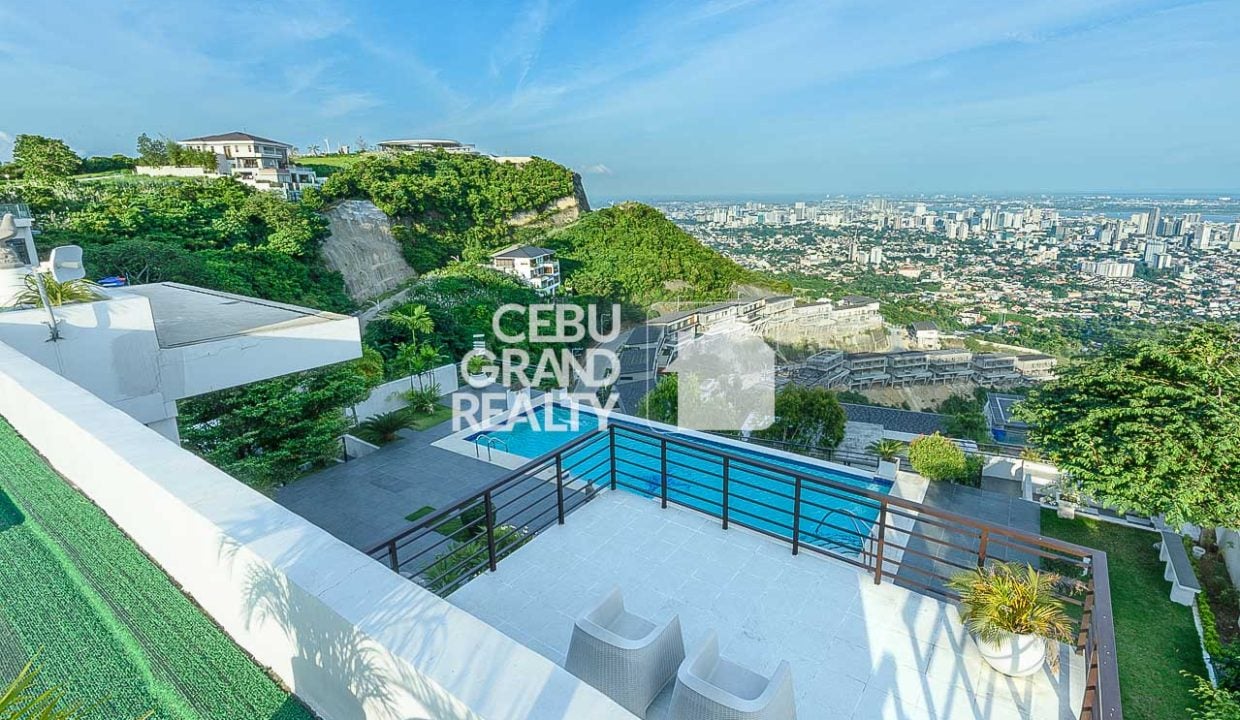 SRBPM1 Luxury Hillside Residence with Ocean and City Views at The Monterazzas - Cebu Grand Realty (13)