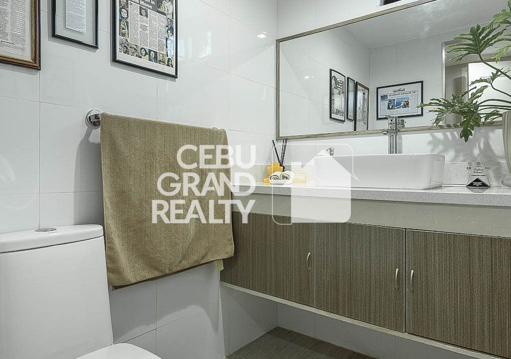 SRBPM1 Luxury Hillside Residence with Ocean and City Views at The Monterazzas - Cebu Grand Realty (38)