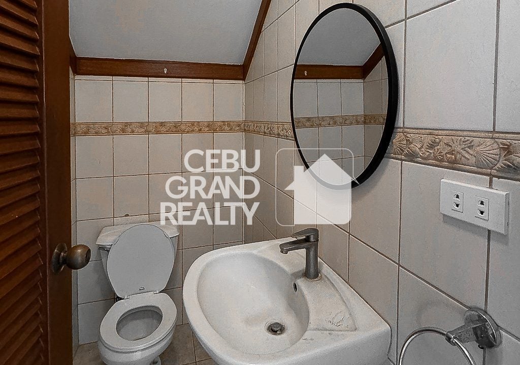 SRBVT1 Corner Duplex with Garden for Sale in Villa Terrace - Cebu Grand Realty 20