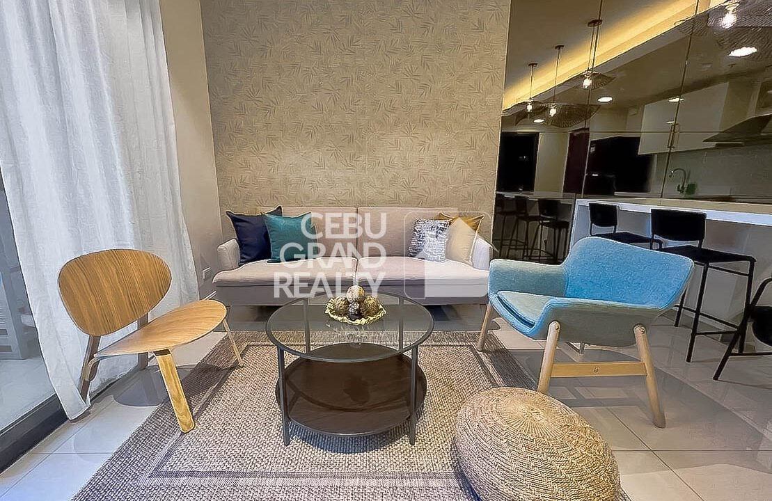 RCALC36 Luxurious Fully Furnished Unit with Balcony at The Alcoves - Cebu Grand Realty 2