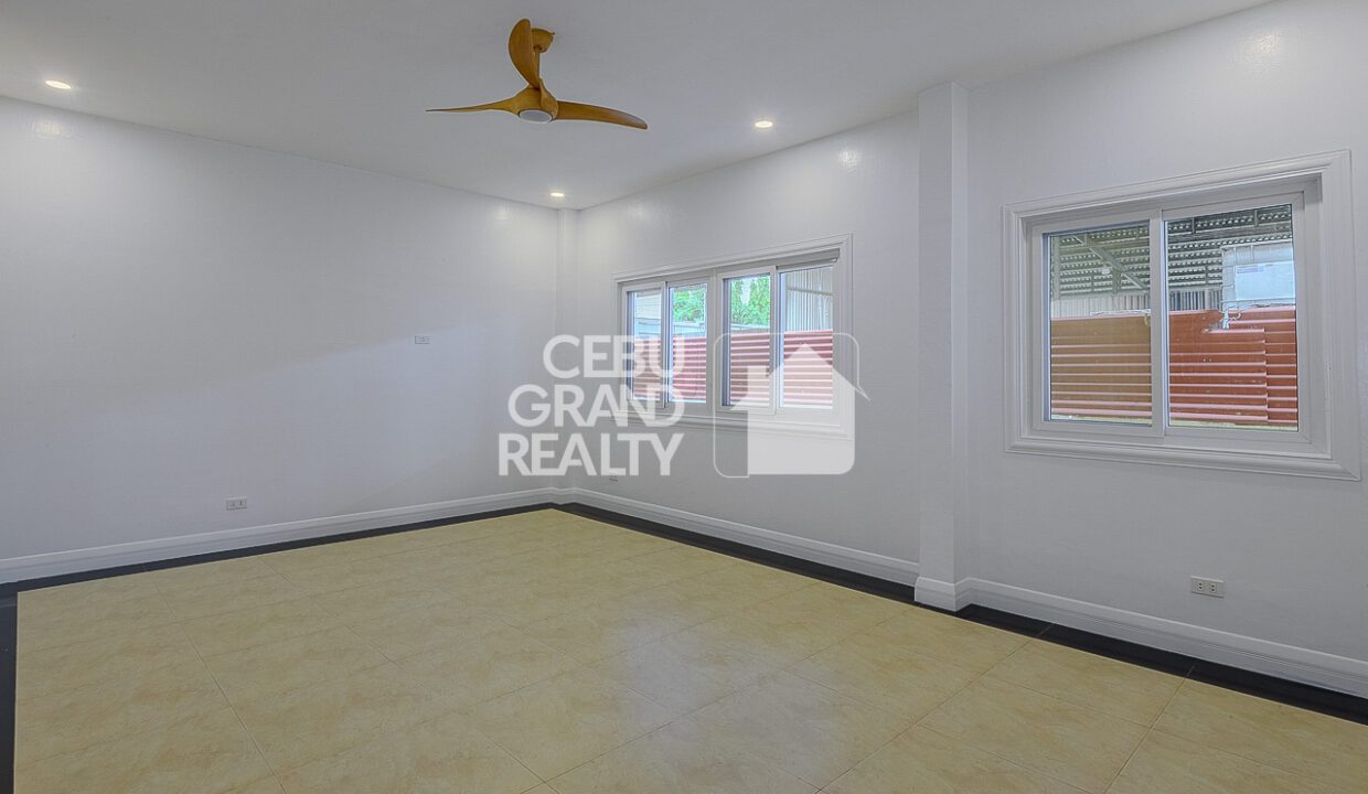 RHMB1 Spacious Bungalow with Garden for Rent in Banilad - Cebu Grand Realty 16