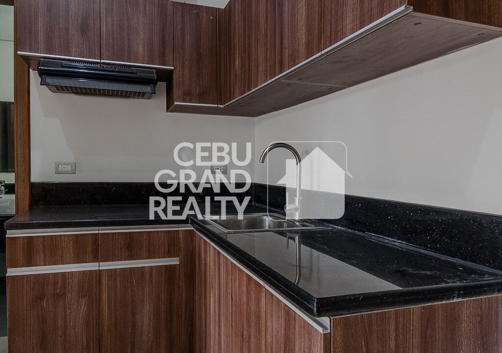 SRBAZ4 Prime 2 Bedroom Condo in Azalea Place Lahug - Cebu Grand Realty 6