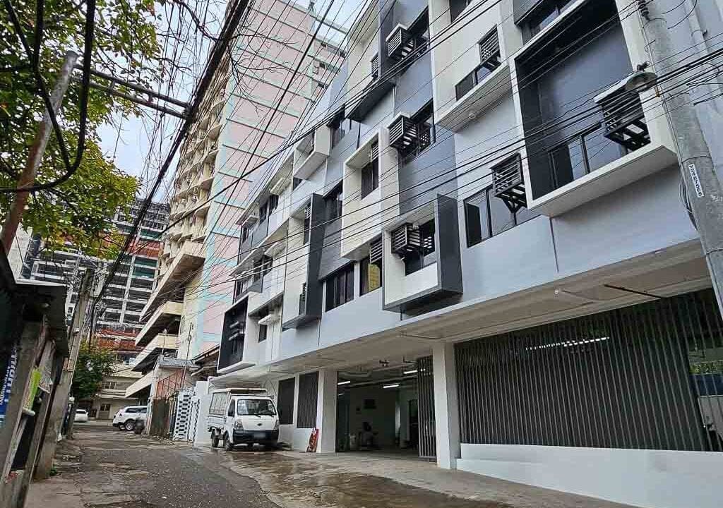 RCPEB1 Newly Built 4-Storey Building with Rooftop Deck in Cebu City - Cebu Grand Realty 2