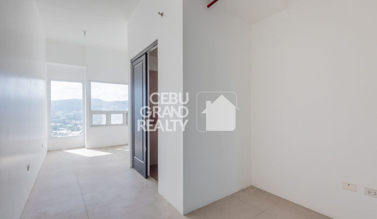 SRBCS1 - Minimalist High-Rise Living with Open Spaces - Cebu Grand Realty (2)