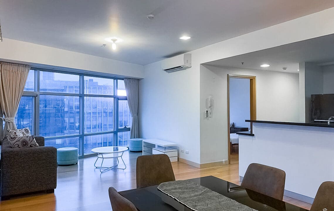SRBPP32 - Bright and Airy Home for Sale with Balcony and Scenic Views - Cebu Grand Realty (12)