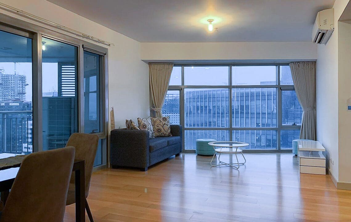 SRBPP32 - Bright and Airy Home for Sale with Balcony and Scenic Views - Cebu Grand Realty (5)