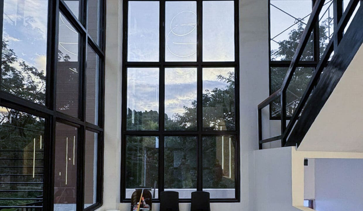 SRDGWE1 - Sophisticated Home with High Ceilings and Natural Light - Cebu Grand Realty (12)