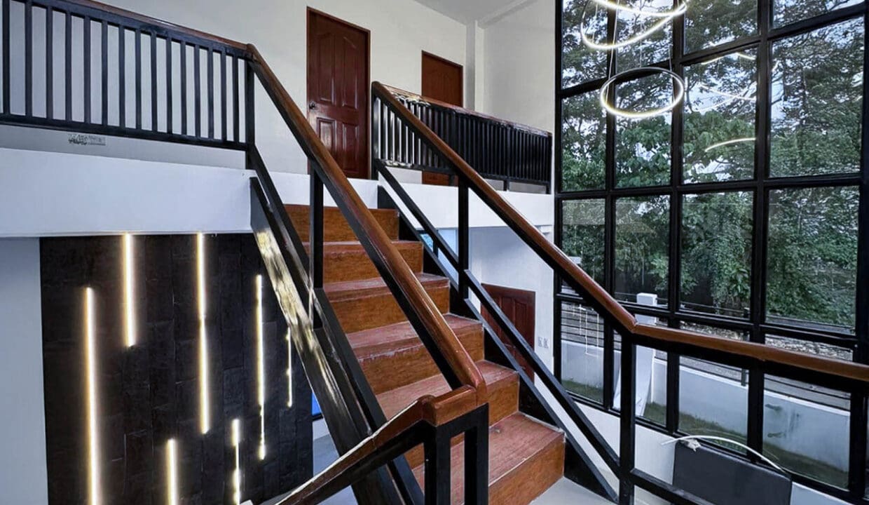 SRDGWE1 - Sophisticated Home with High Ceilings and Natural Light - Cebu Grand Realty (4)