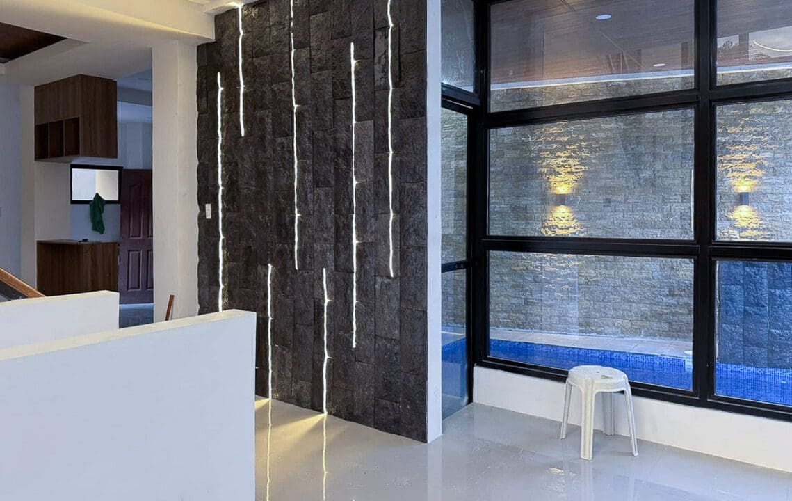 SRDGWE1 - Sophisticated Home with High Ceilings and Natural Light - Cebu Grand Realty (6)