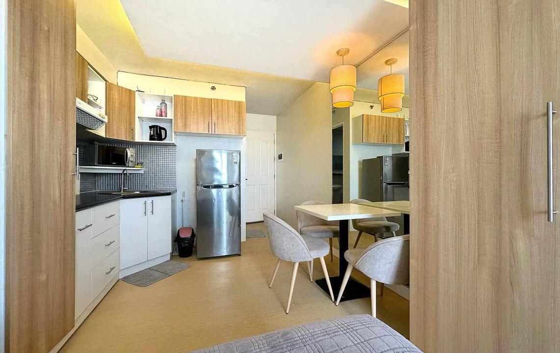 RCAT14 - Fresh Flowing Space with Understated Elegance - Cebu Grand Realty (2)