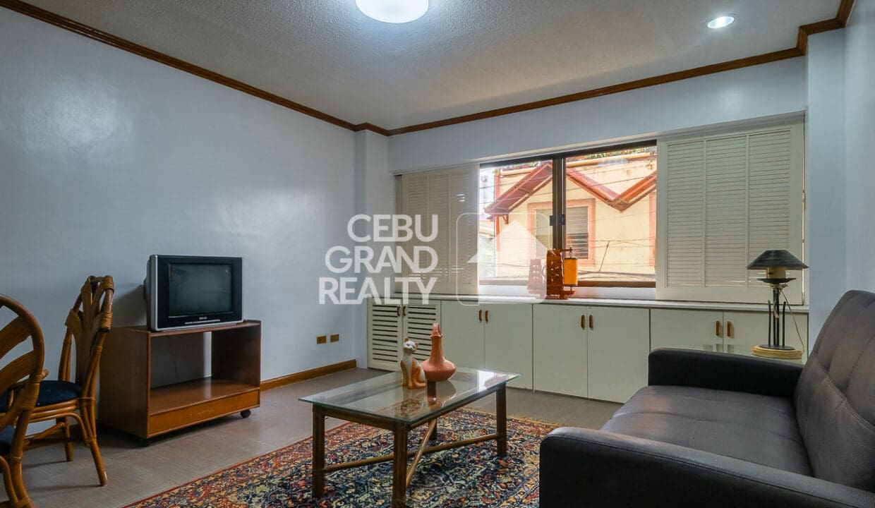 RCREC16 - Comfort Meets Style in This Tastefully Furnished Unit - Cebu Grand Realty (1)