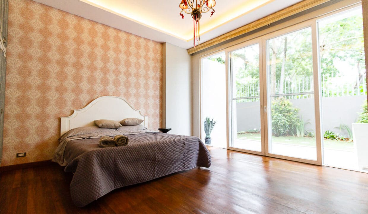 RHML45 Luxury 5 Bedroom House for Rent in Maria Luisa Park Cebu