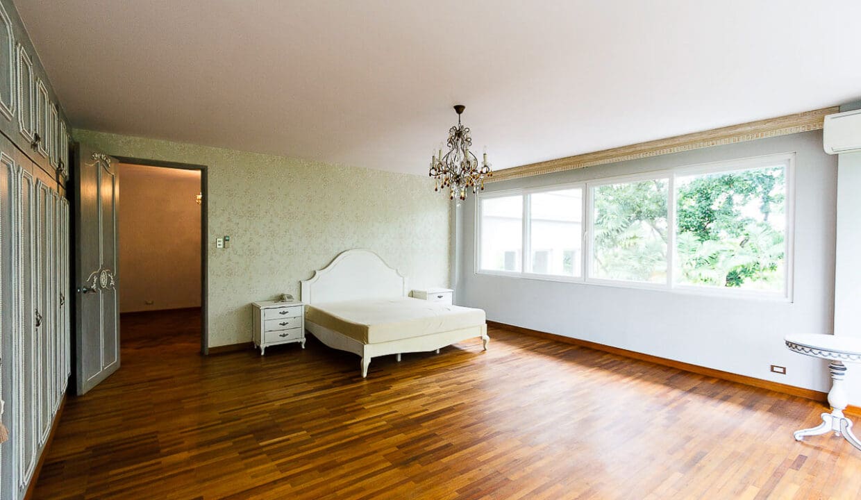RHML45 Luxury 5 Bedroom House for Rent in Maria Luisa Park Cebu