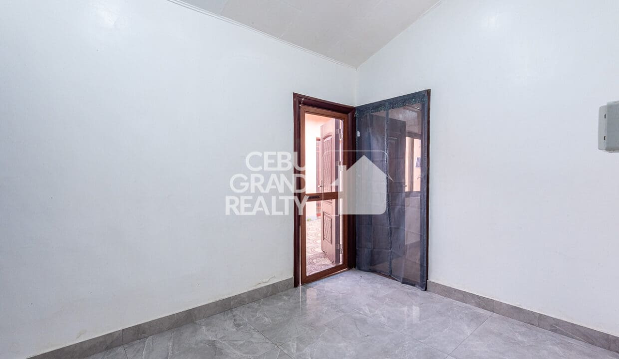 SRBSN4 - Bright Bungalow with Seamless Indoor Outdoor Flow - Cebu Grand Realty (10)