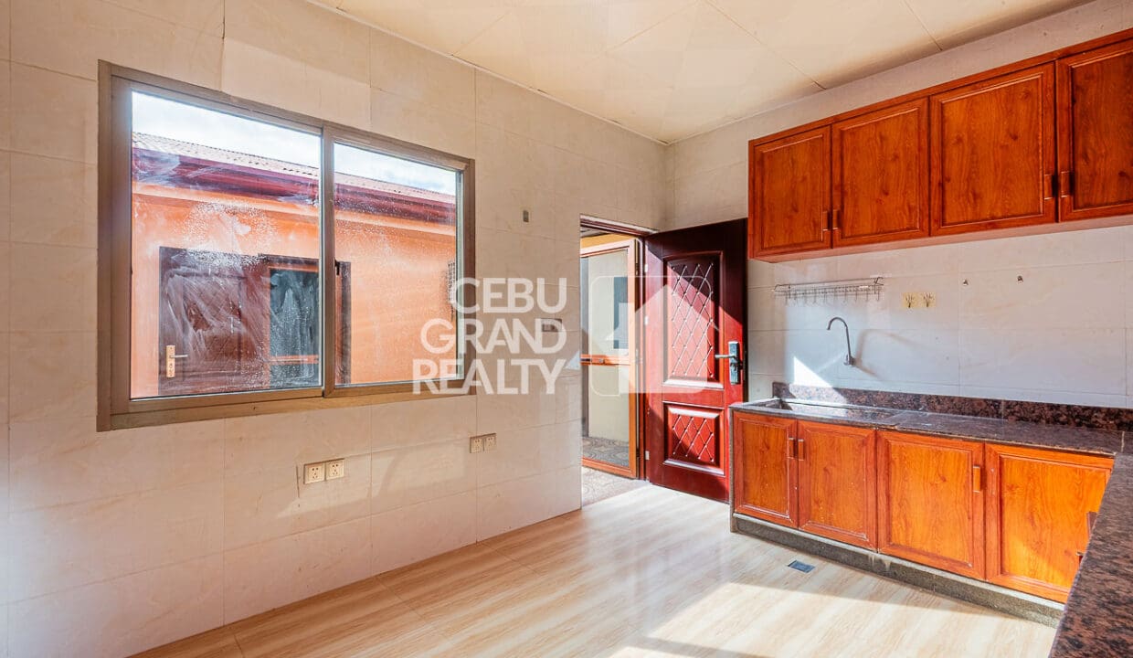 SRBSN4 - Bright Bungalow with Seamless Indoor Outdoor Flow - Cebu Grand Realty (19)