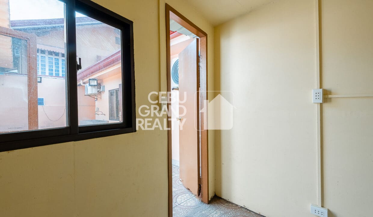 SRBSN4 - Bright Bungalow with Seamless Indoor Outdoor Flow - Cebu Grand Realty (20)