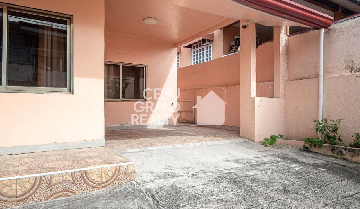 SRBSN4 - Bright Bungalow with Seamless Indoor Outdoor Flow - Cebu Grand Realty (27)