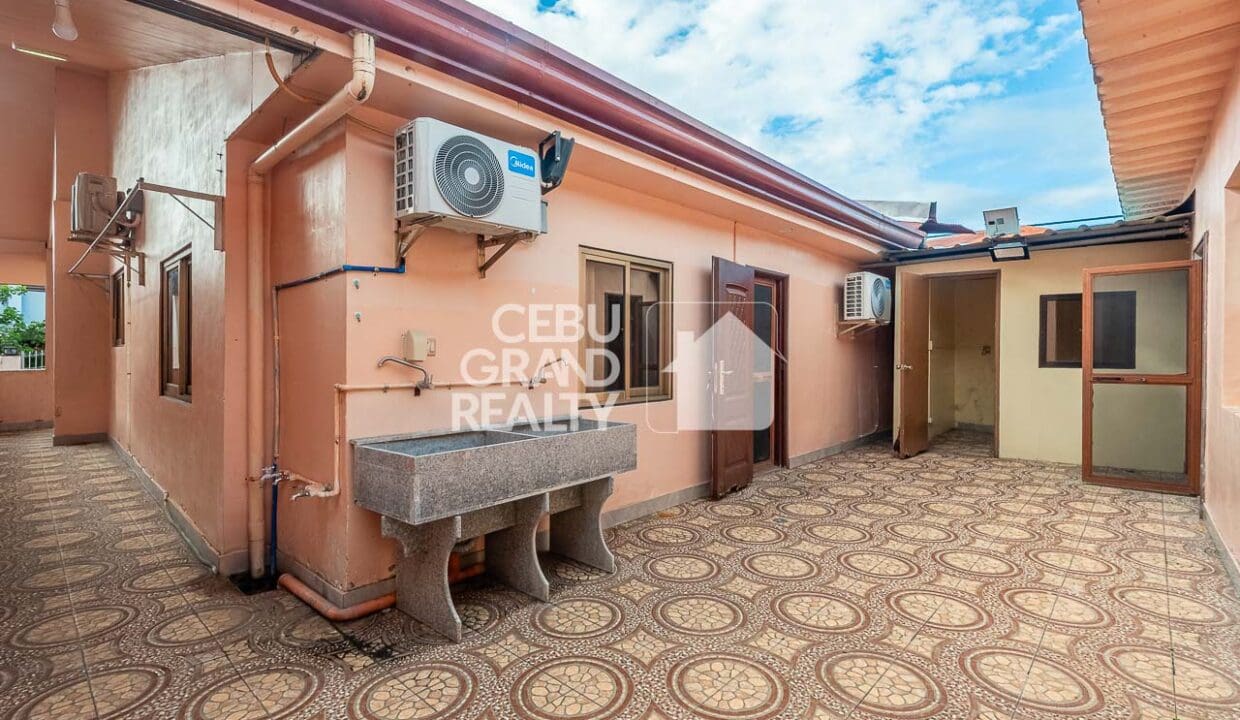 SRBSN4 - Bright Bungalow with Seamless Indoor Outdoor Flow - Cebu Grand Realty (30)