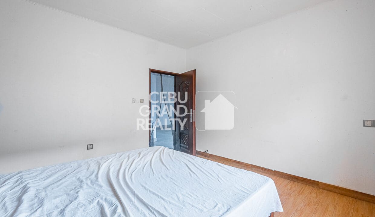 SRBSN4 - Bright Bungalow with Seamless Indoor Outdoor Flow - Cebu Grand Realty (6)