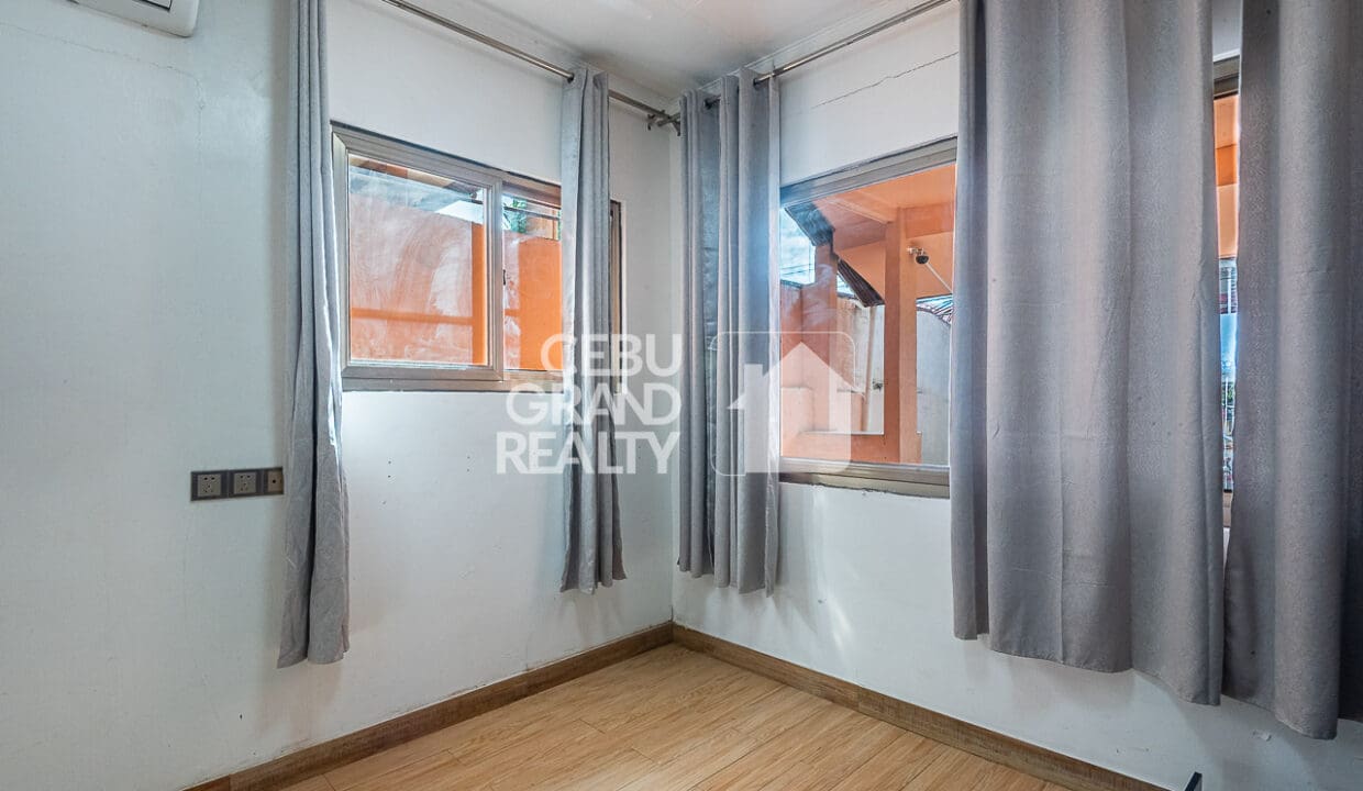 SRBSN4 - Bright Bungalow with Seamless Indoor Outdoor Flow - Cebu Grand Realty (8)