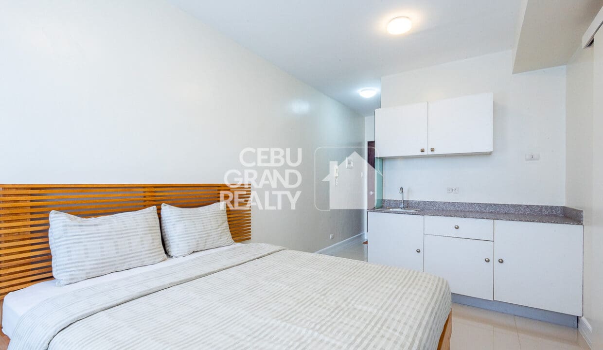 RCGR6 - Cozy Chic Sanctuary with Sleek Comforts - Cebu Grand Realty (6)