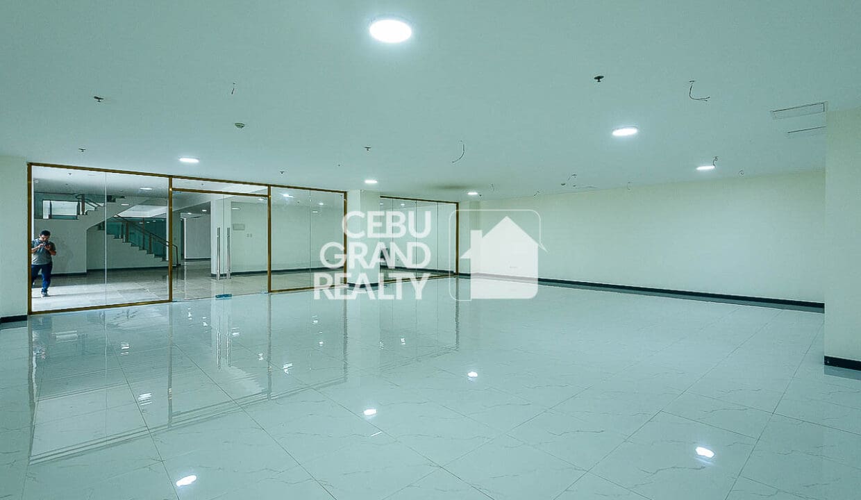 RCPQH1 - The Clear Choice Sleek Commercial Units - Cebu Grand Realty (5)