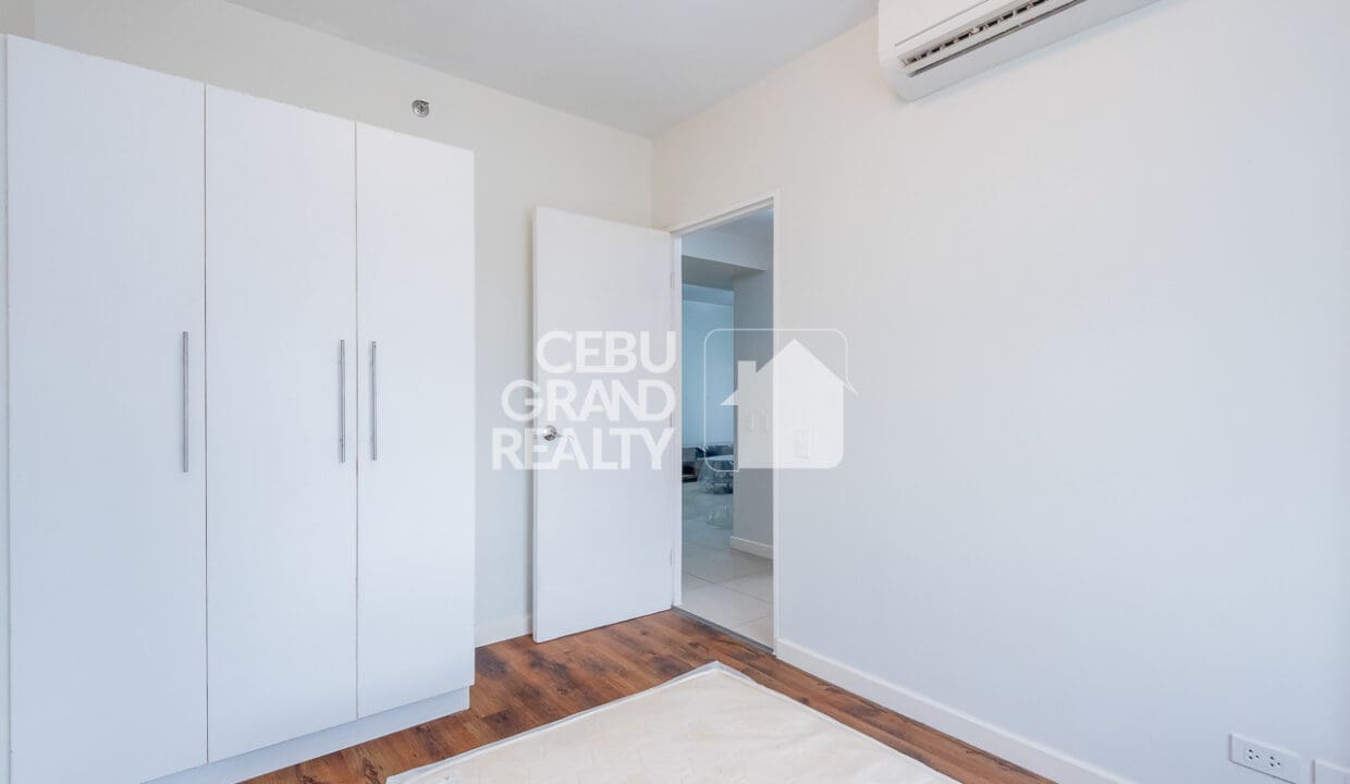 RCSP9 - Panoramic Cityscapes Condo with Spacious Interiors in Cebu - Cebu Grand Realty (13)